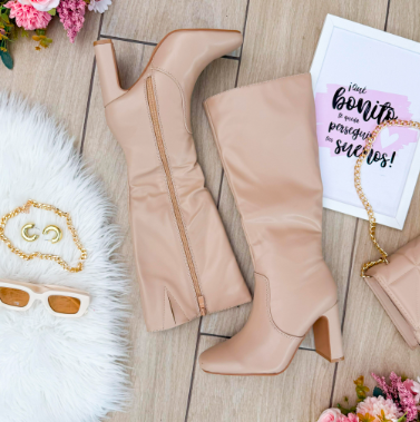 Botas Altas Nude, con tacon - Christmas Time 2025