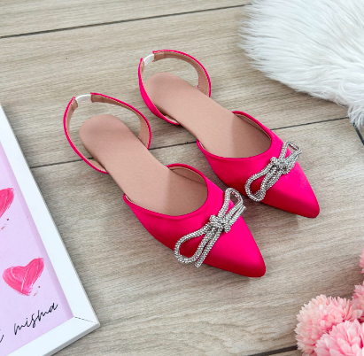Zapato de punta fucsia, con lazo plateado, sin tacon - Lifestyle