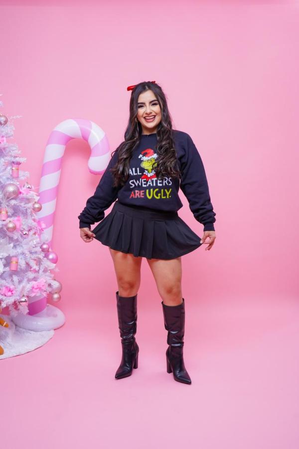 Sudadera Navideña Negra, el grinch - Christmas Time 2025