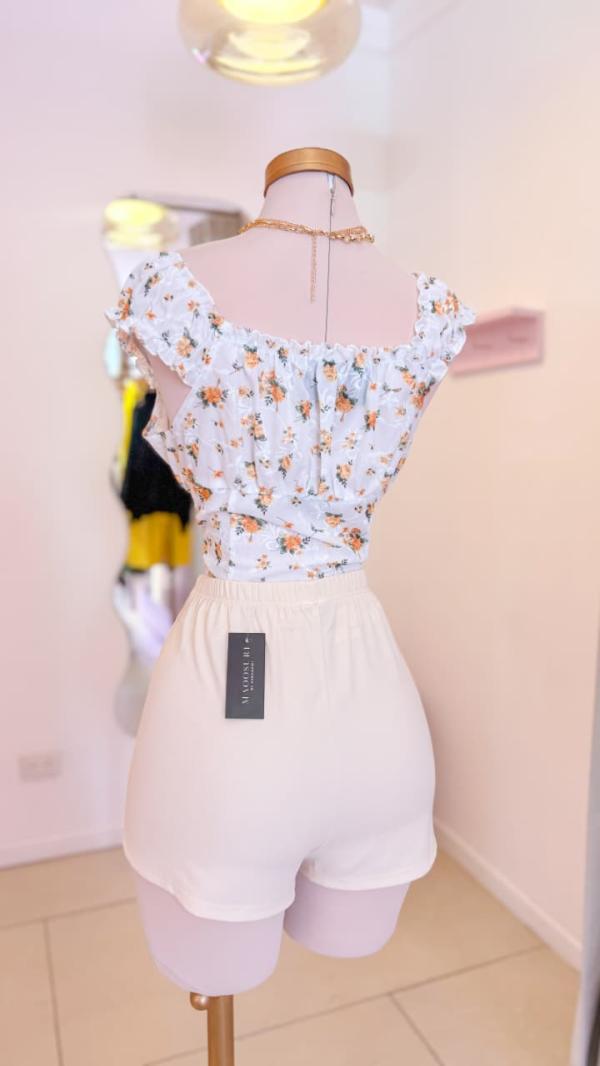 Blusa Blanca, floral - Basics by Maoosuri