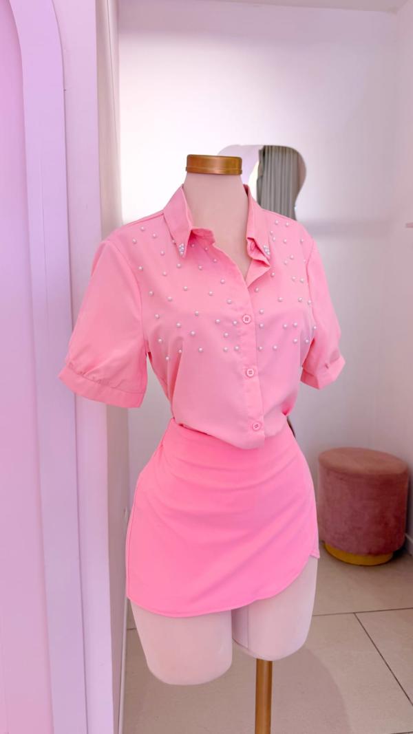 Blusa Rosada, con perlas - Girly Basics